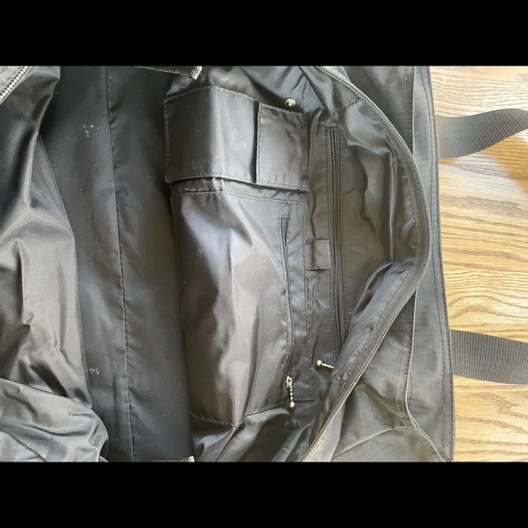 Baggllini travel bag - Picture 4 of 5